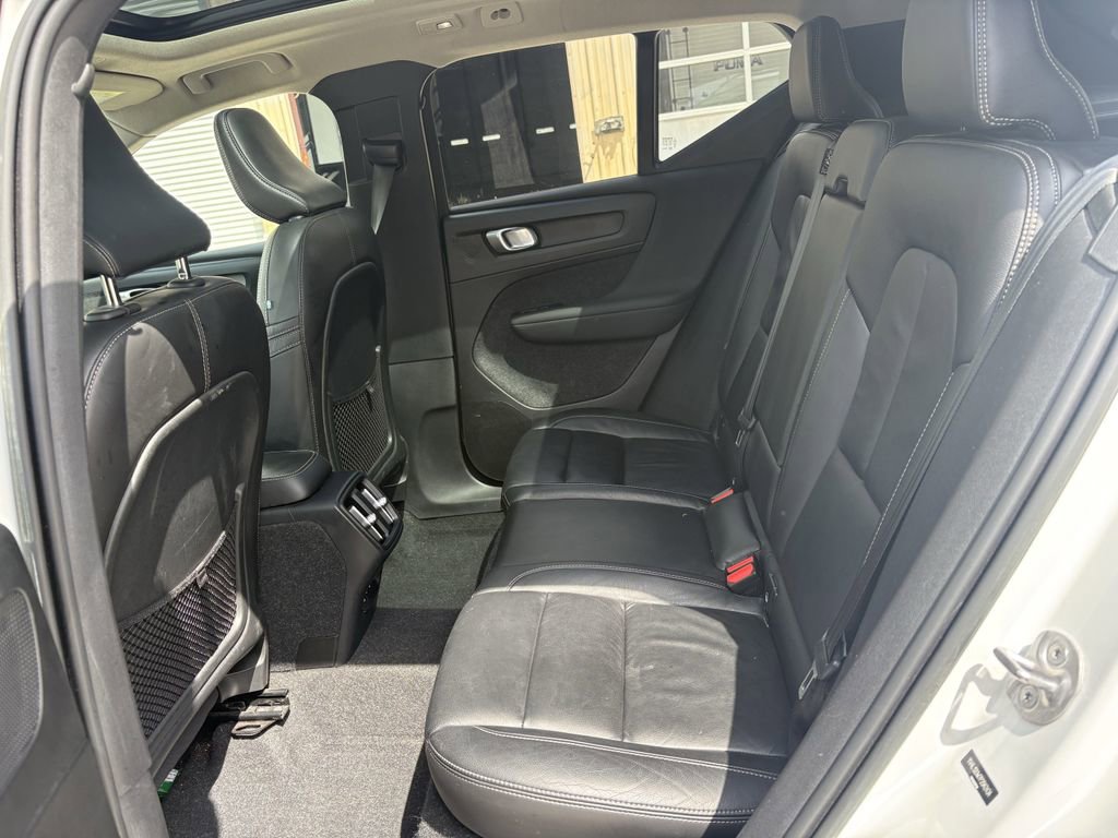 Used 2023 Volvo XC40 B5 Plus w/ Driver Assist Package image 26