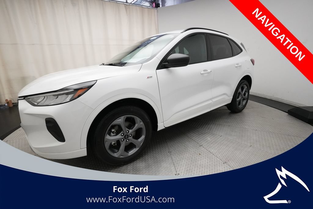 Used 2023 Ford Escape ST-Line w/ Tech Pack #1 AWD/4WD image 1