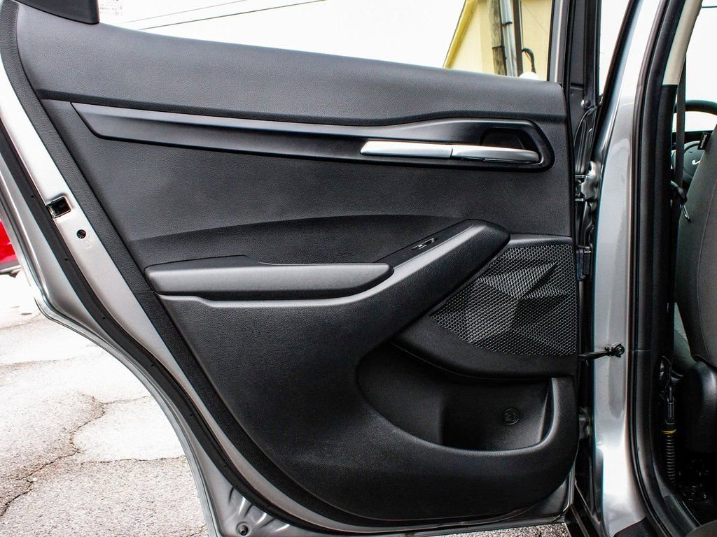 Used 2025 Kia Seltos LX AWD/4WD image 11