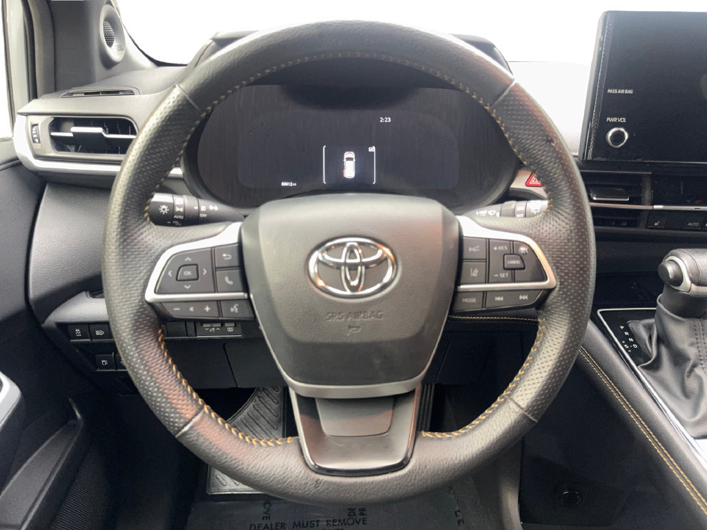 Used 2025 Toyota Sienna XLE Woodland Edition AWD/4WD image 59