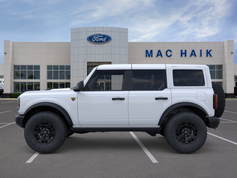 New 2026 Ford Bronco Badlands AWD/4WD image 3