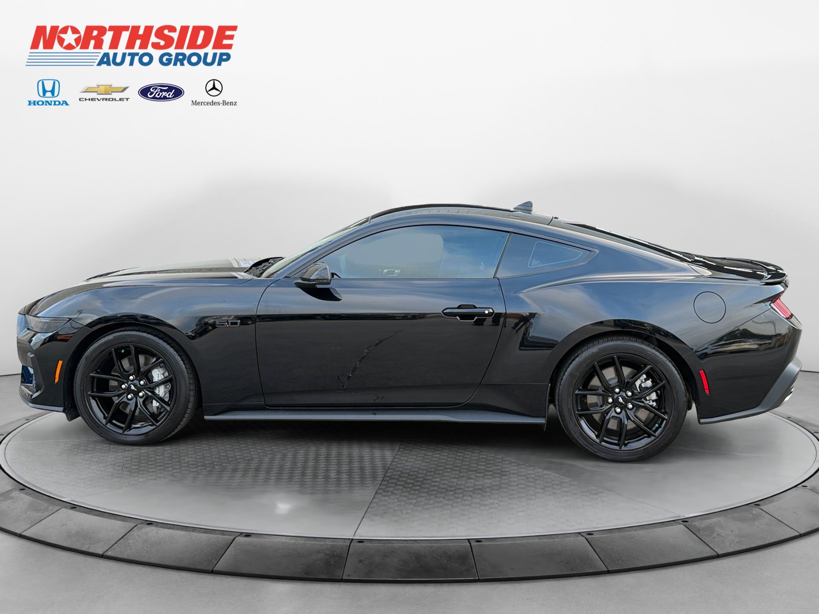 Used 2026 Ford Mustang GT Premium RWD image 4