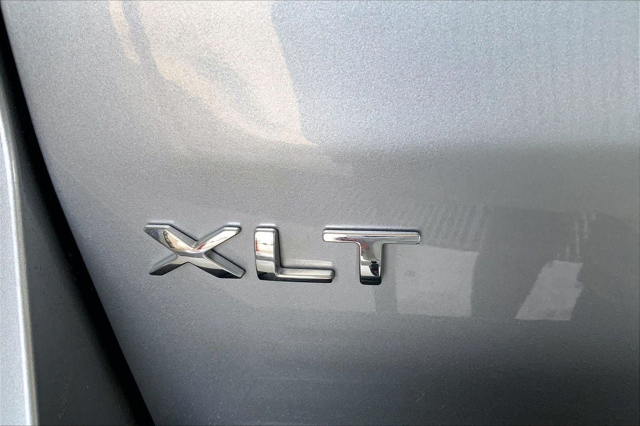 Used 2024 Ford Expedition Max XLT AWD/4WD image 31