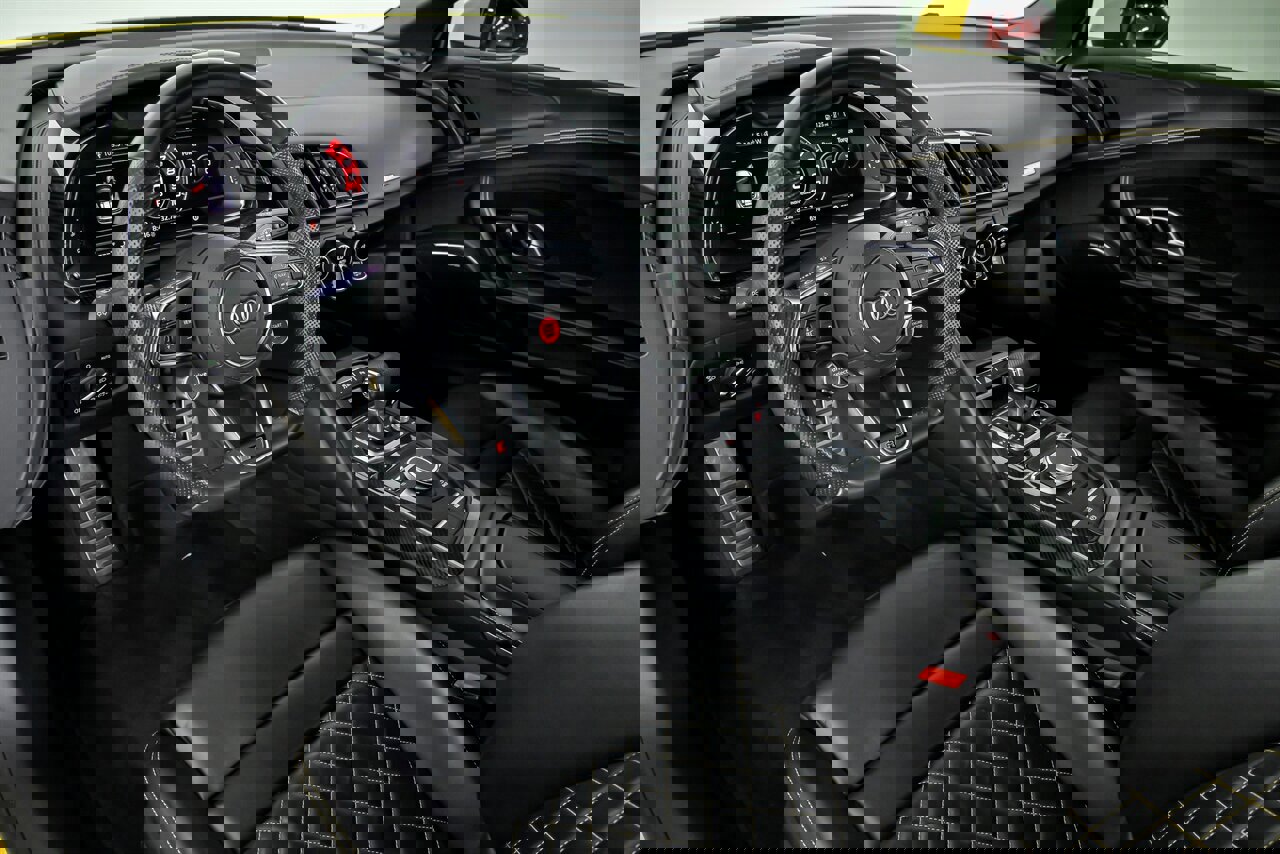 Used 2020 Audi R8 V10 w/ Carbon Exterior Package image 24