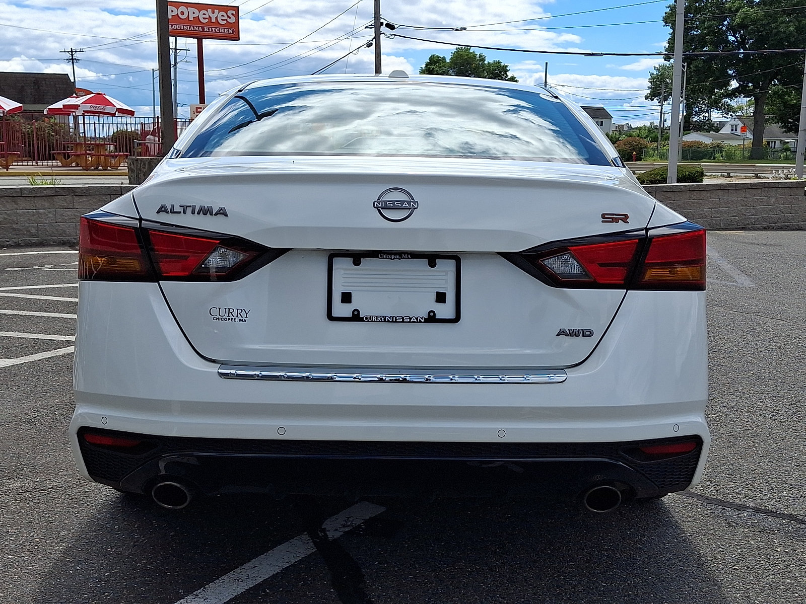 Used 2023 Nissan Altima 2.5 SR AWD/4WD image 6