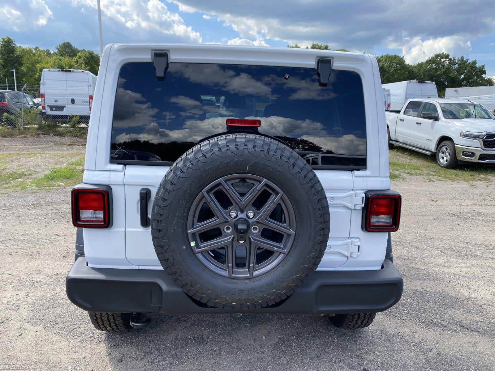 New 2027 Jeep Wrangler Unlimited Sport AWD/4WD image 4