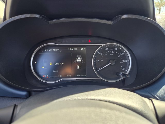 Used 2025 Nissan Versa SV FWD image 16
