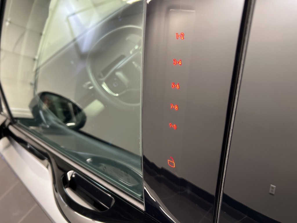 Certified 2025 Lincoln Nautilus Reserve image 42