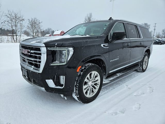 Used 2024 GMC Yukon XL SLT image 3