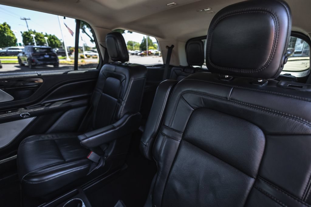 Used 2020 Lincoln Aviator Reserve w/ Equipment Group 202A AWD/4WD image 23