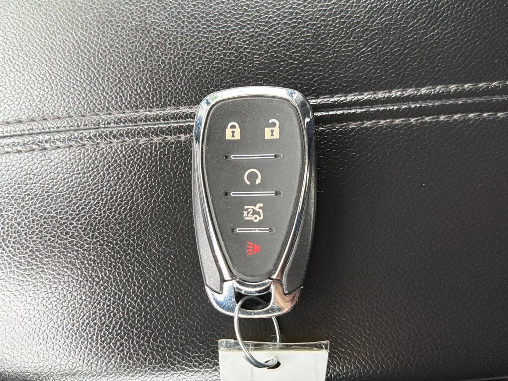 Used 2024 Chevrolet Malibu LT FWD image 34