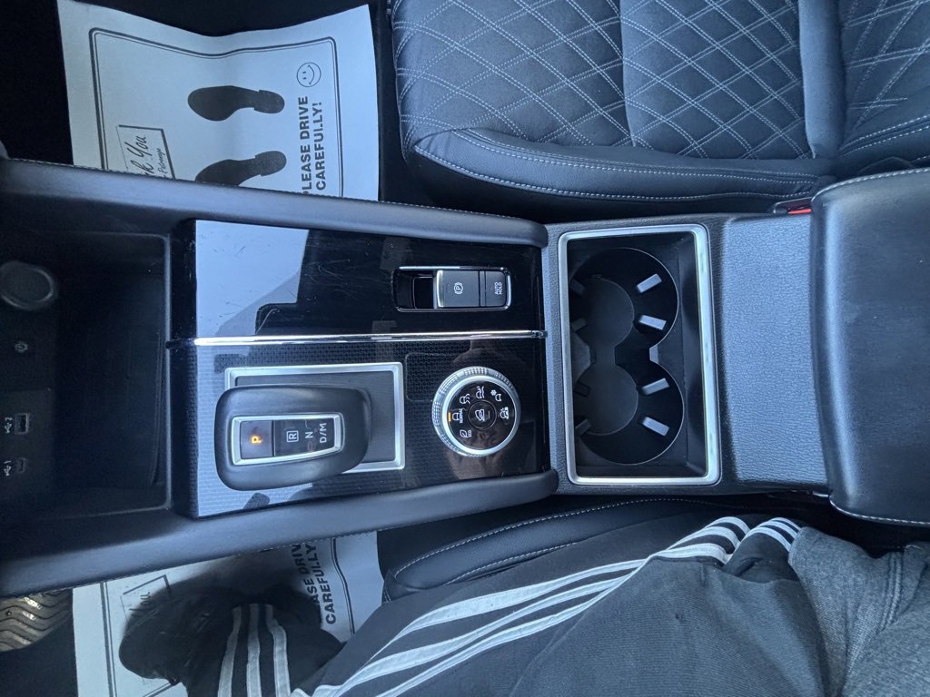 Used 2023 Mitsubishi Outlander SEL Black Edition image 16