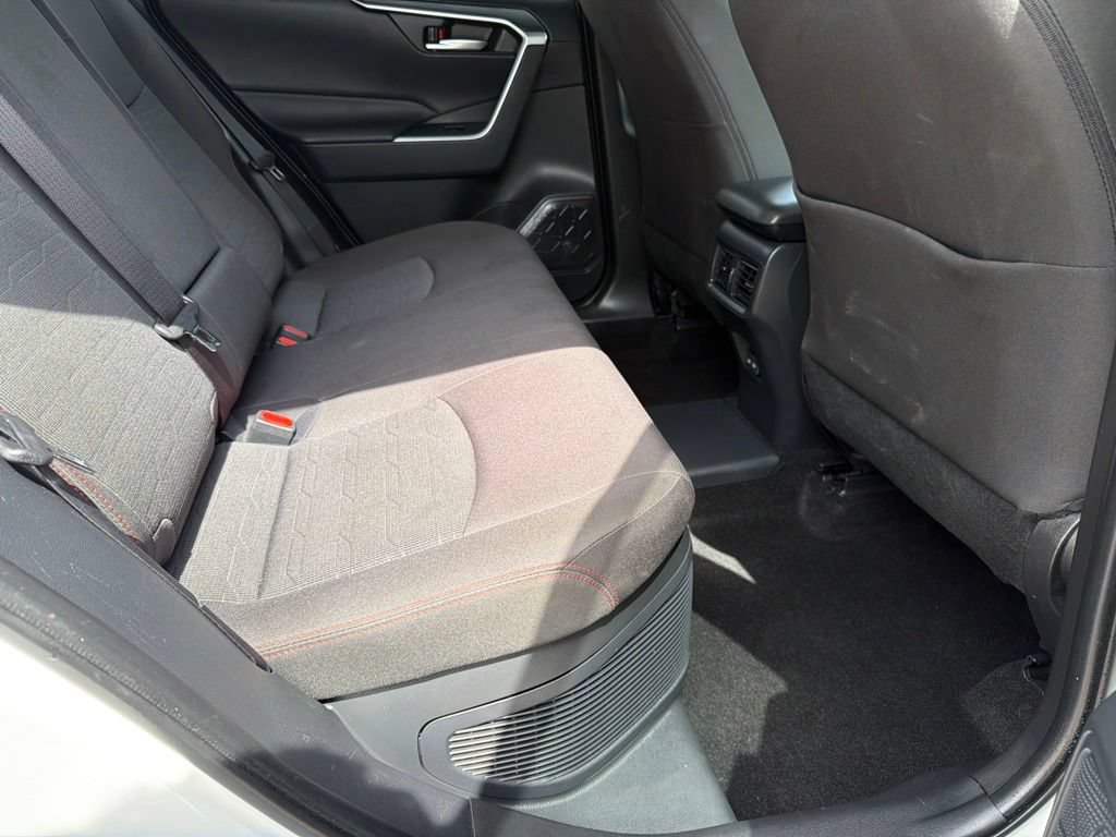 Used 2025 Toyota RAV4 SE AWD/4WD image 14