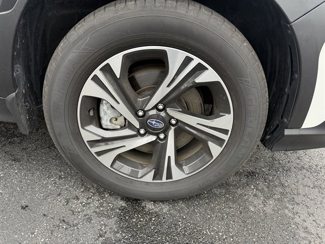 Used 2024 Subaru Crosstrek 2.0i Premium image 5