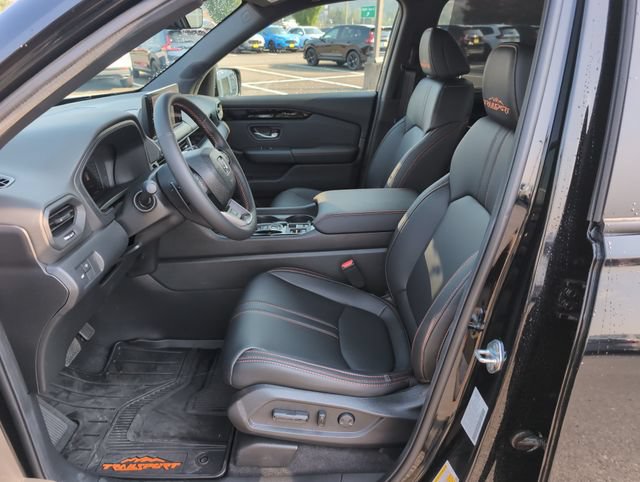 Used 2026 Honda Pilot TrailSport image 16