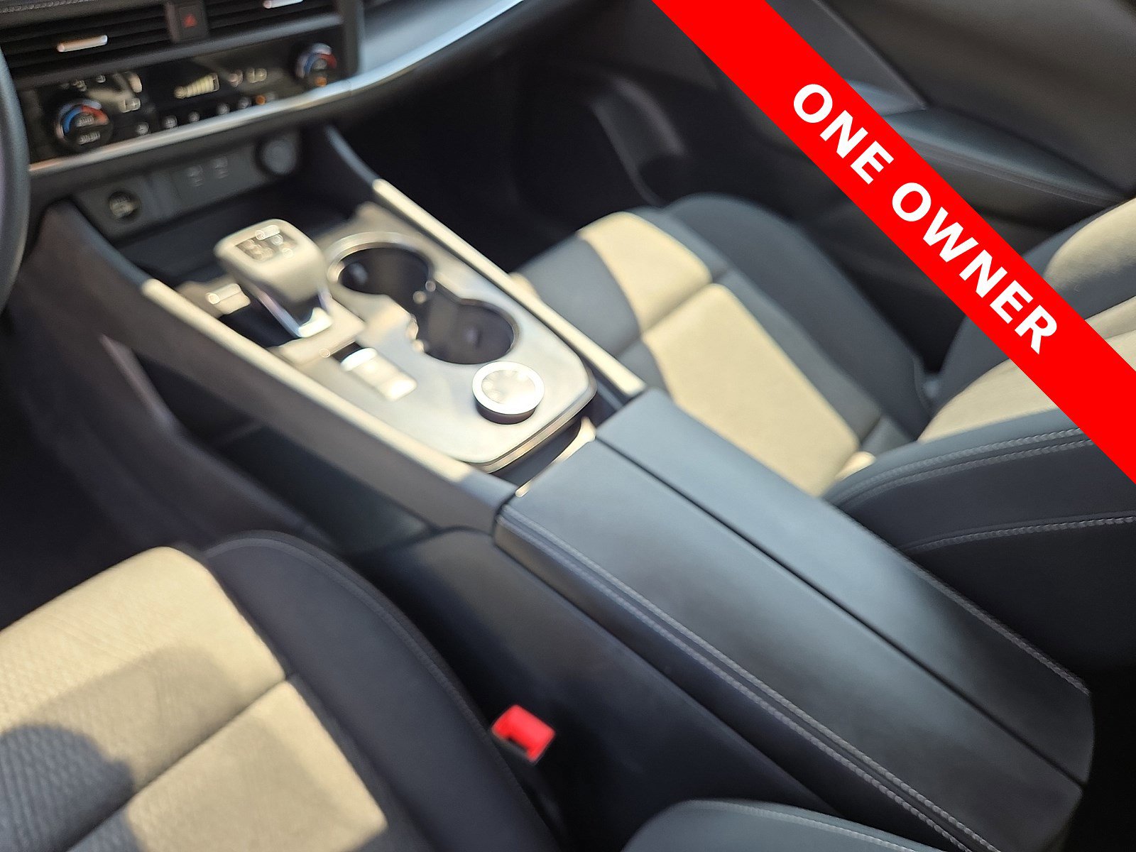 Used 2024 Nissan Rogue SV AWD/4WD image 25