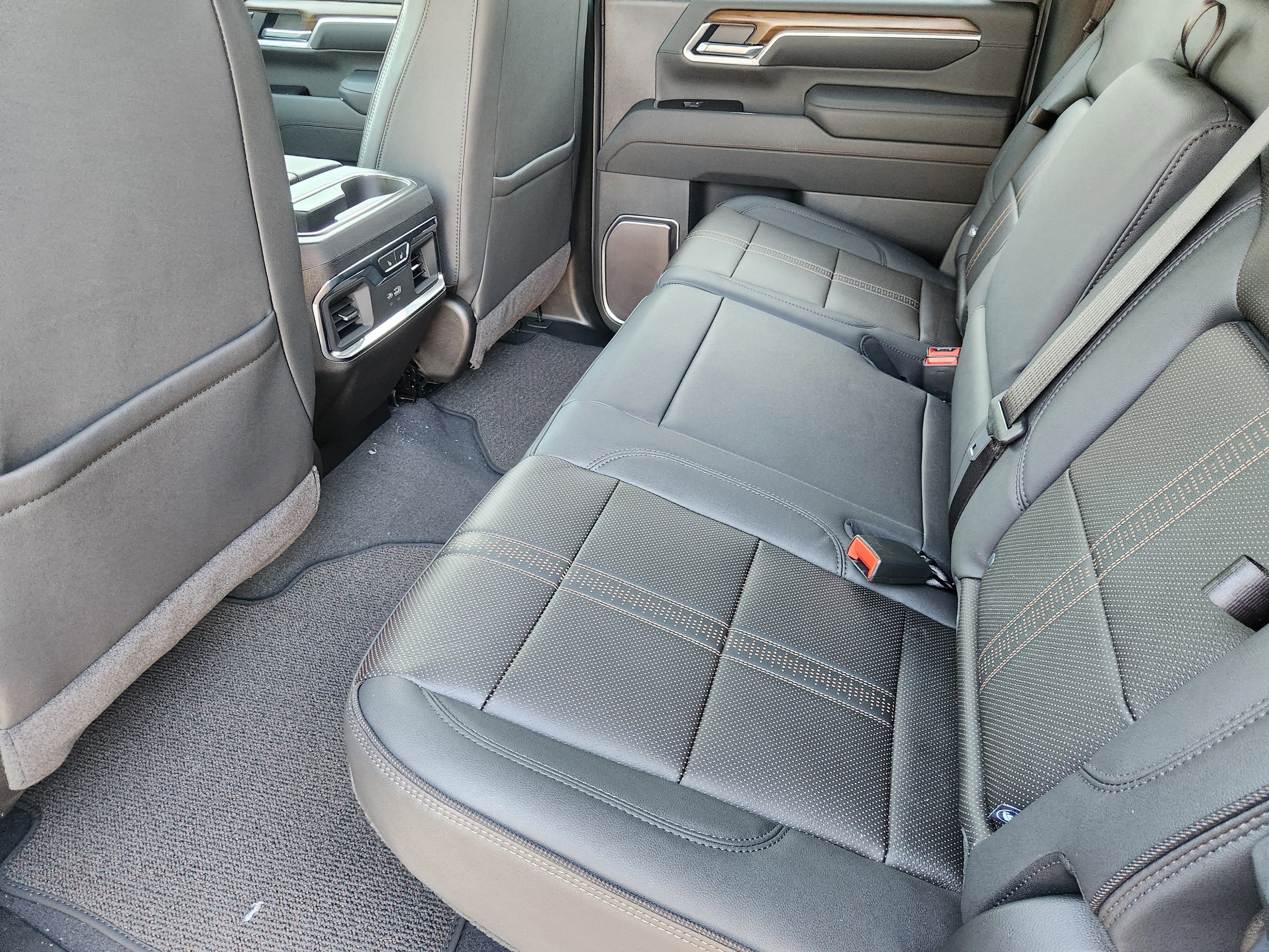 New 2026 Chevrolet Silverado 3500 High Country w/ High Country Premium Package image 31