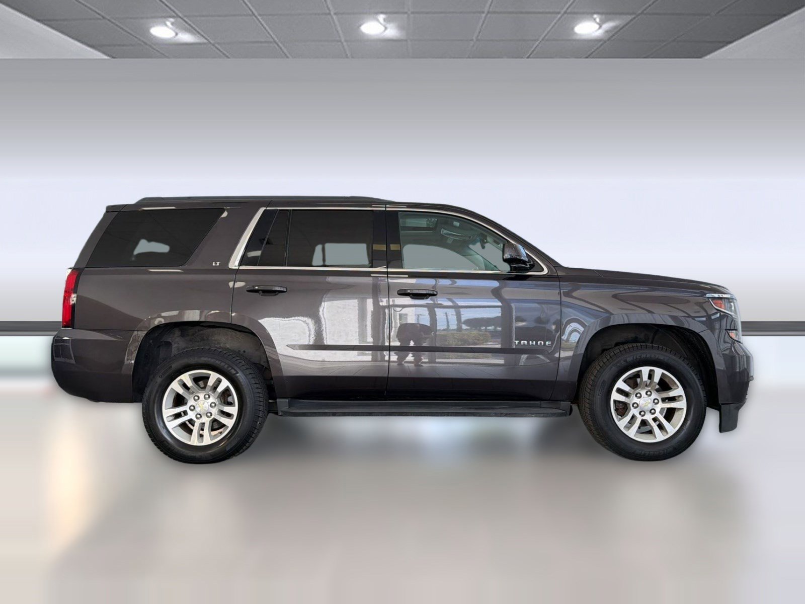 Used 2015 Chevrolet Tahoe LT w/ Luxury Package AWD/4WD image 8