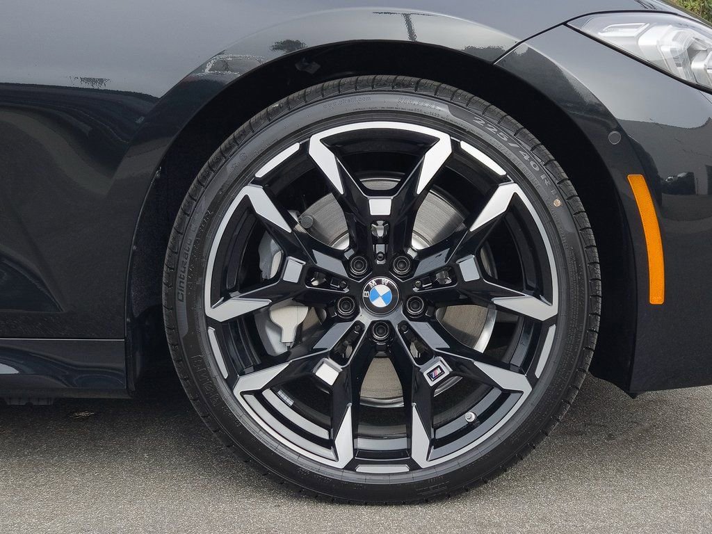 New 2026 BMW 330i Sedan w/ M Sport Package image 9