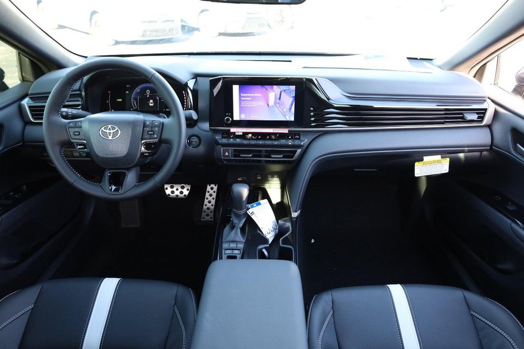 New 2026 Toyota Camry SE AWD/4WD image 21