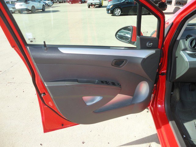Used 2014 Chevrolet Spark LS FWD image 4