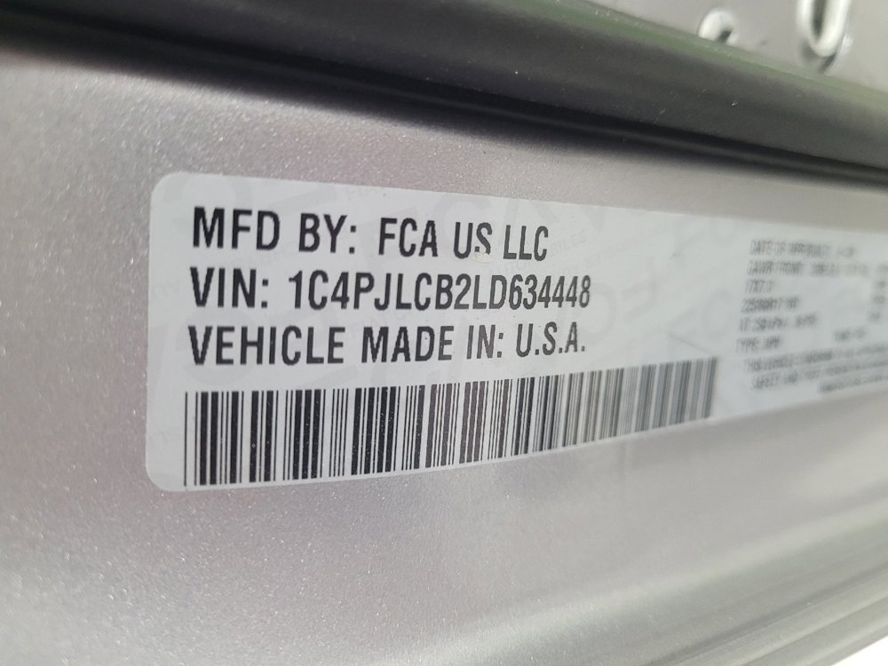 Used 2020 Jeep Cherokee Latitude FWD image 33