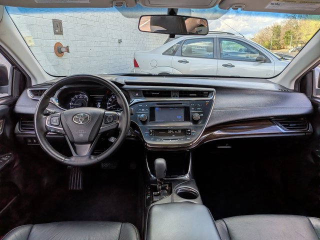 Used 2014 Toyota Avalon XLE image 18