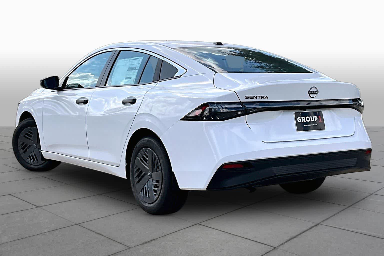 New 2027 Nissan Sentra S w/ Floor Mat Package FWD image 7