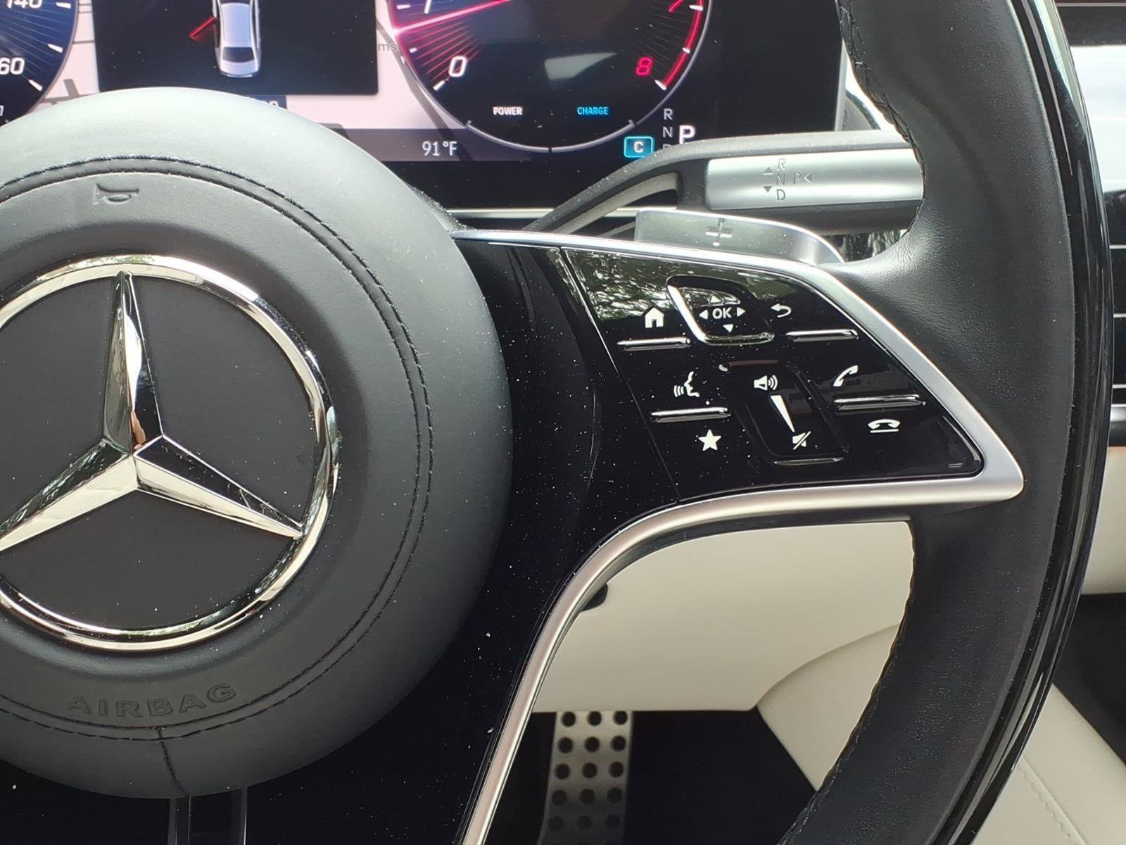 Used 2022 Mercedes-Benz S 580 4MATIC Sedan w/ AMG Line Package image 14