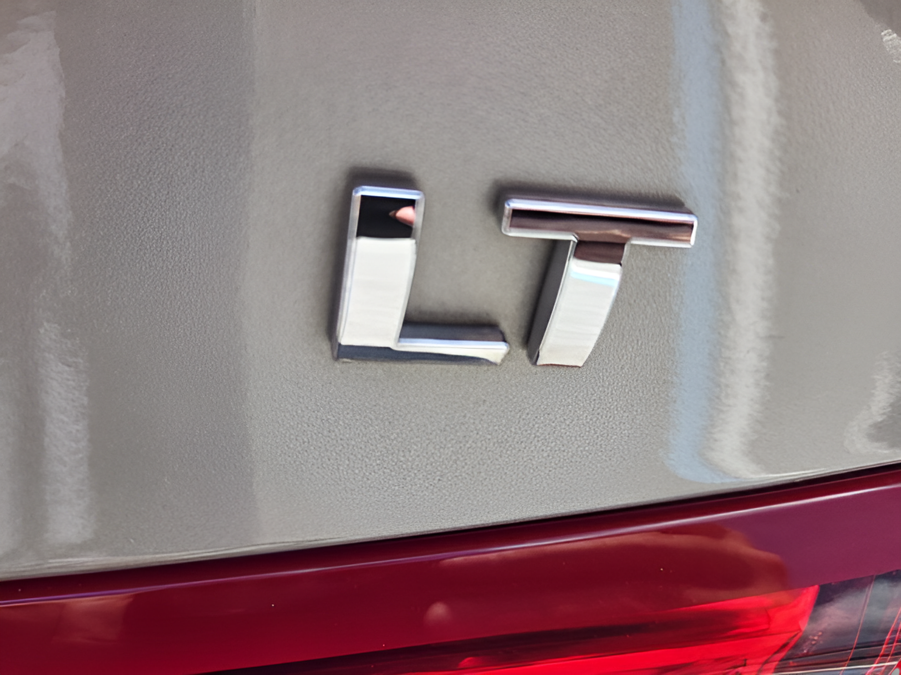 Used 2024 Chevrolet Malibu LT FWD image 33
