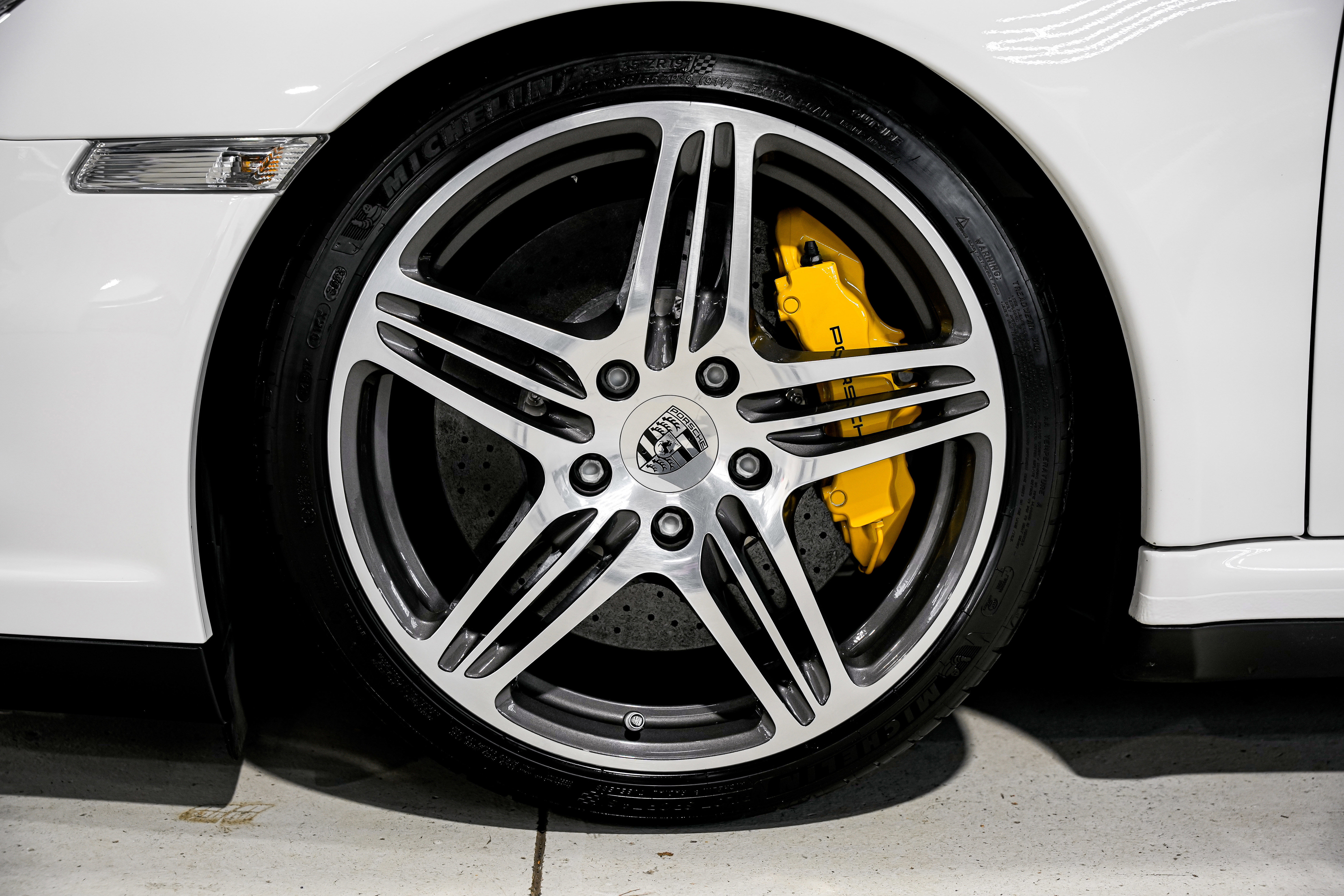 Used 2007 Porsche 911 Turbo image 48