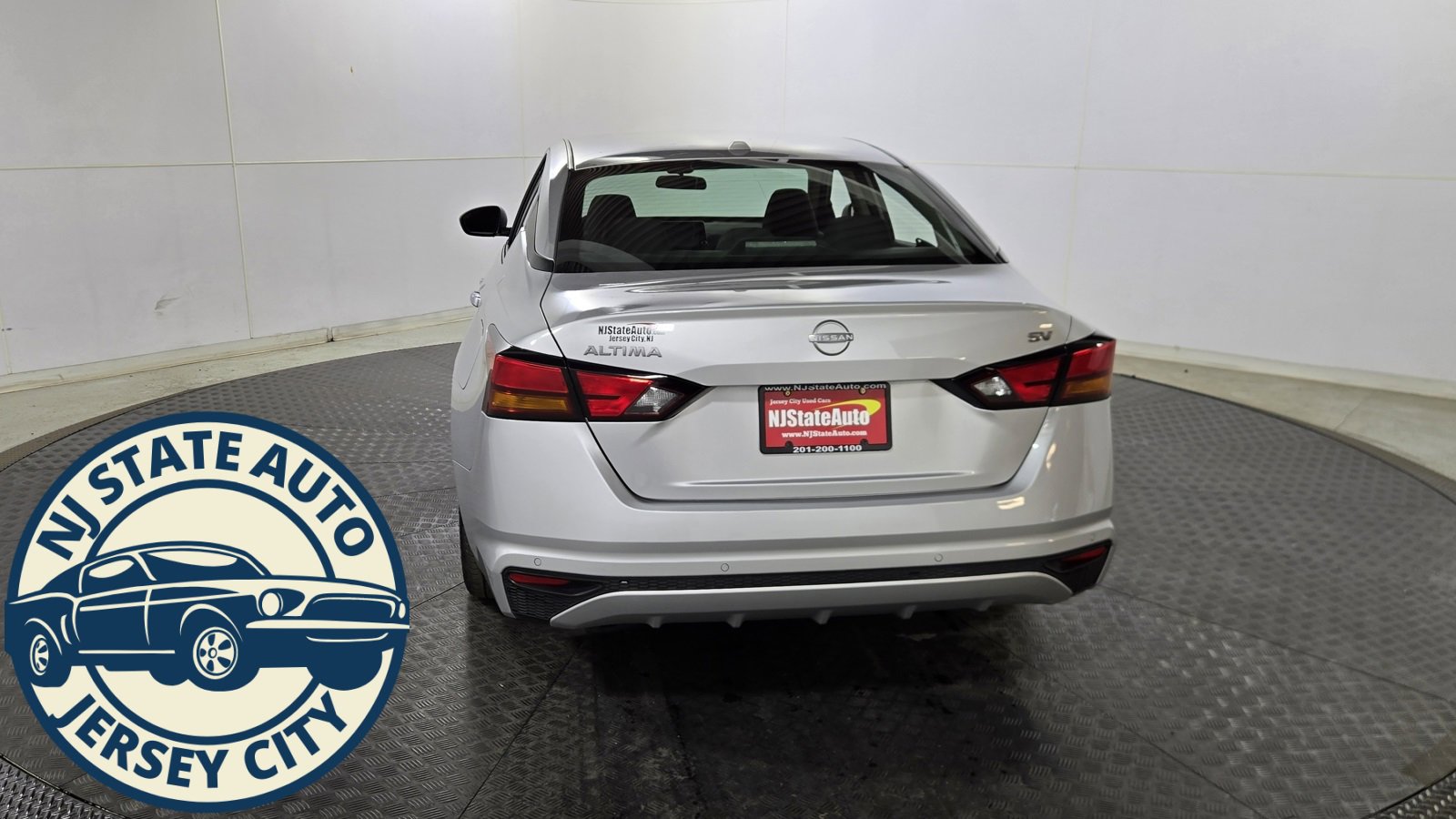 Used 2024 Nissan Altima 2.5 SV image 6