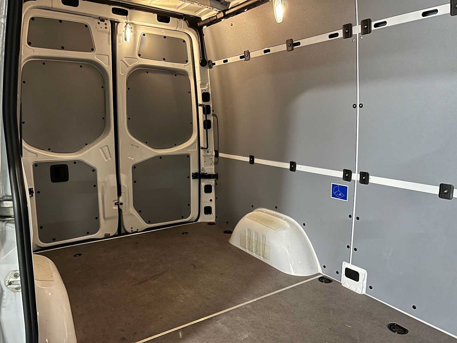 Used 2025 Mercedes-Benz Sprinter 2500 image 14