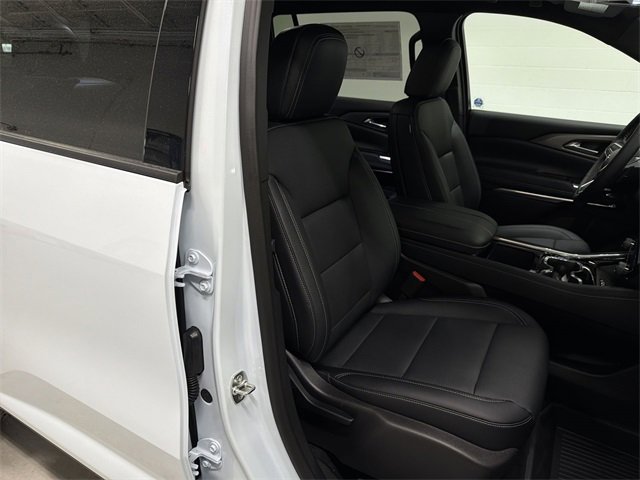 New 2026 Chevrolet Traverse LT w/ LPO, Floor Liner Package image 21