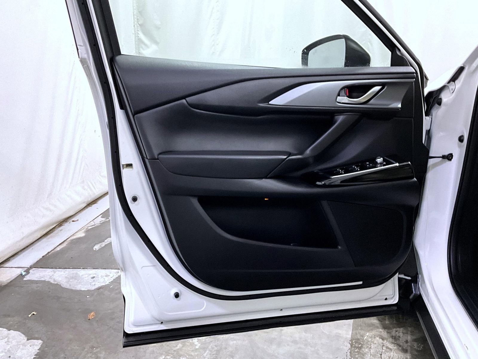 Certified 2023 MAZDA CX-9 Touring Plus image 10