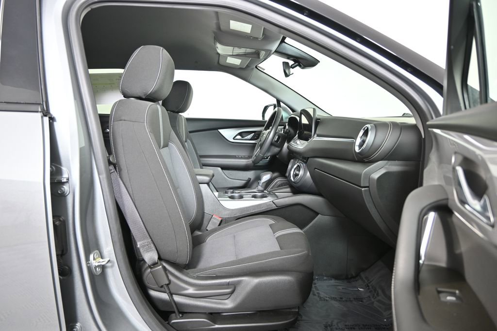 Used 2023 Chevrolet Blazer LT image 13