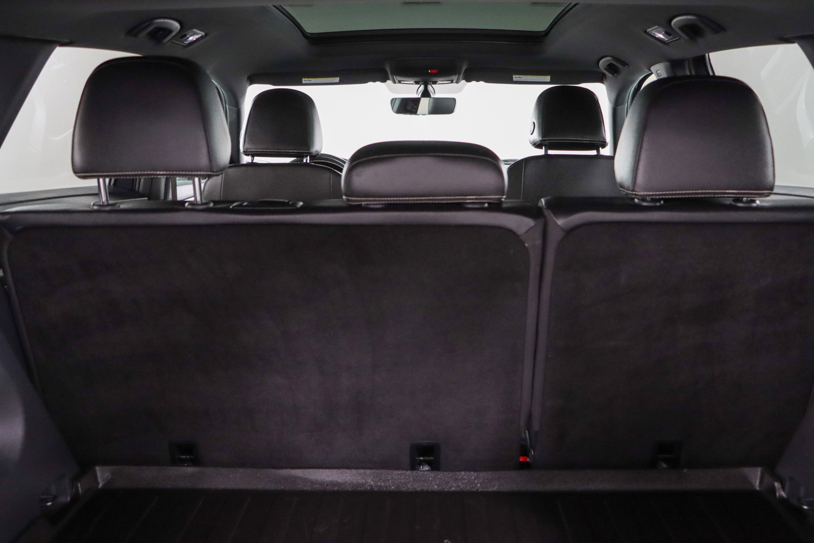 Used 2022 Volkswagen Atlas Cross Sport SE image 29