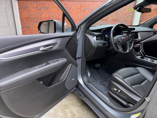 Used 2022 Cadillac XT5 Luxury image 9