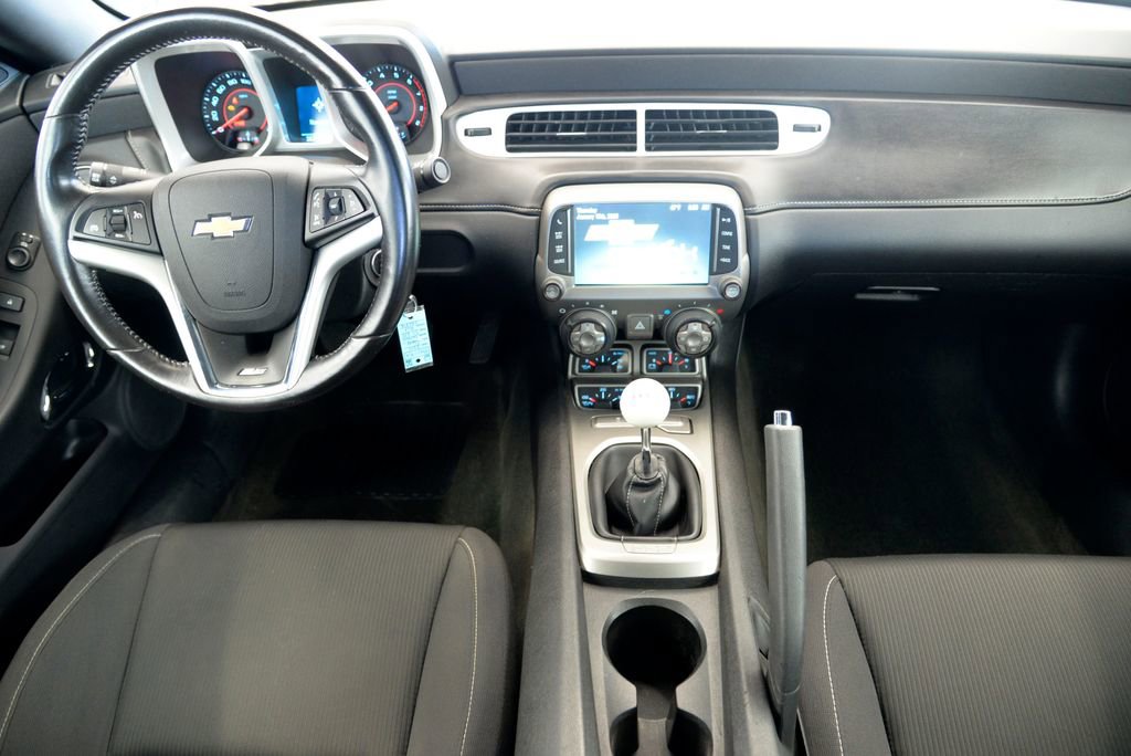 Used 2014 Chevrolet Camaro SS w/ RS Package image 17