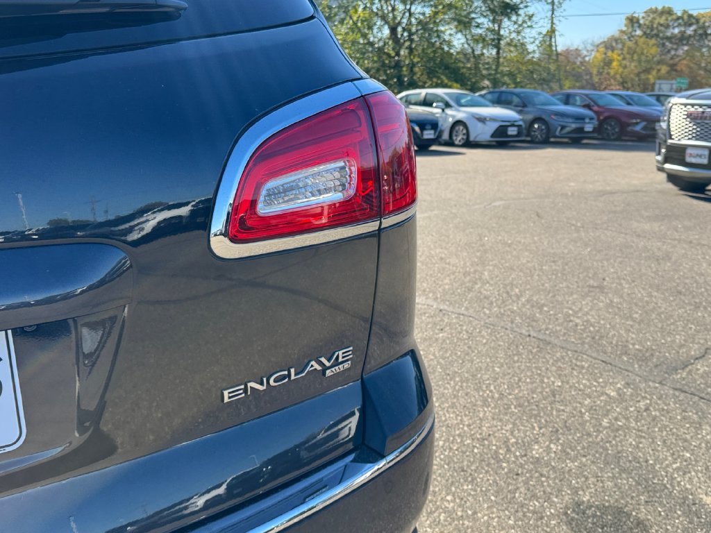 Used 2017 Buick Enclave Premium AWD/4WD image 35
