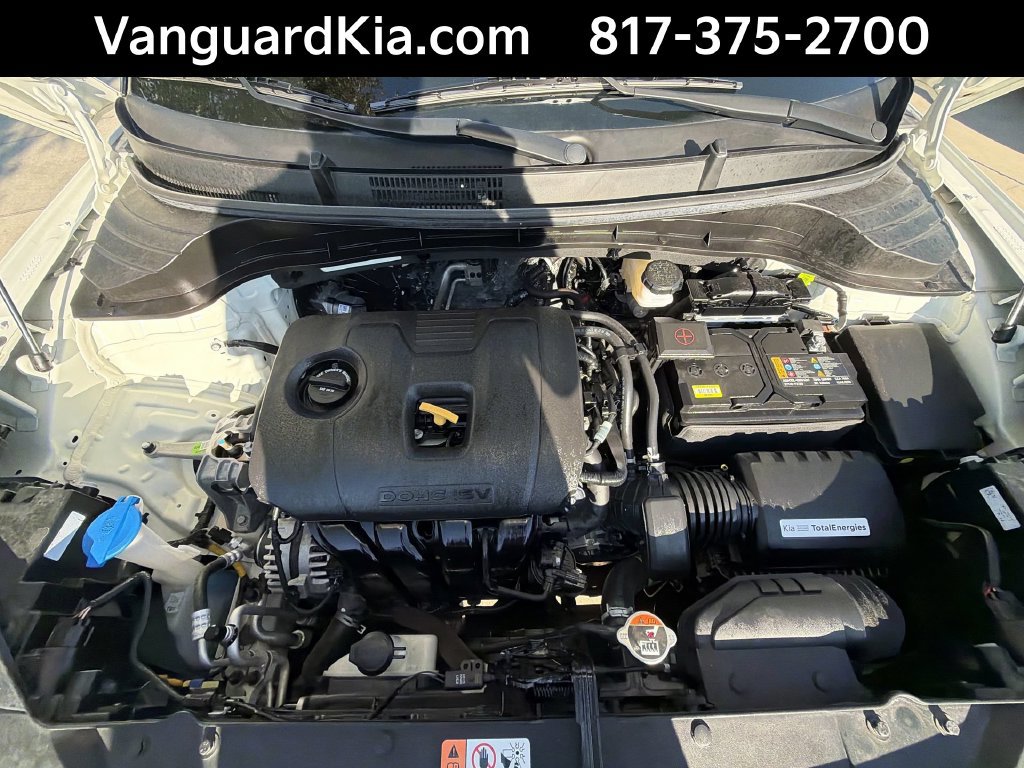 Certified 2025 Kia Soul LX w/ LX Technology Package FWD image 20