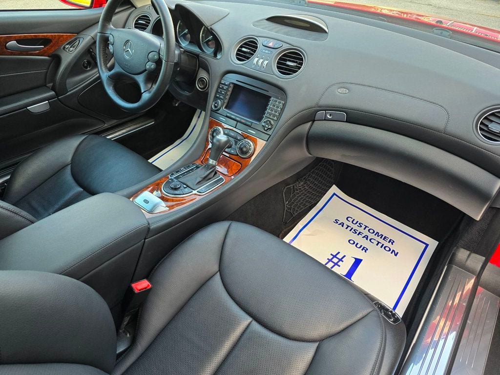 Used 2007 Mercedes-Benz SL 550 image 17