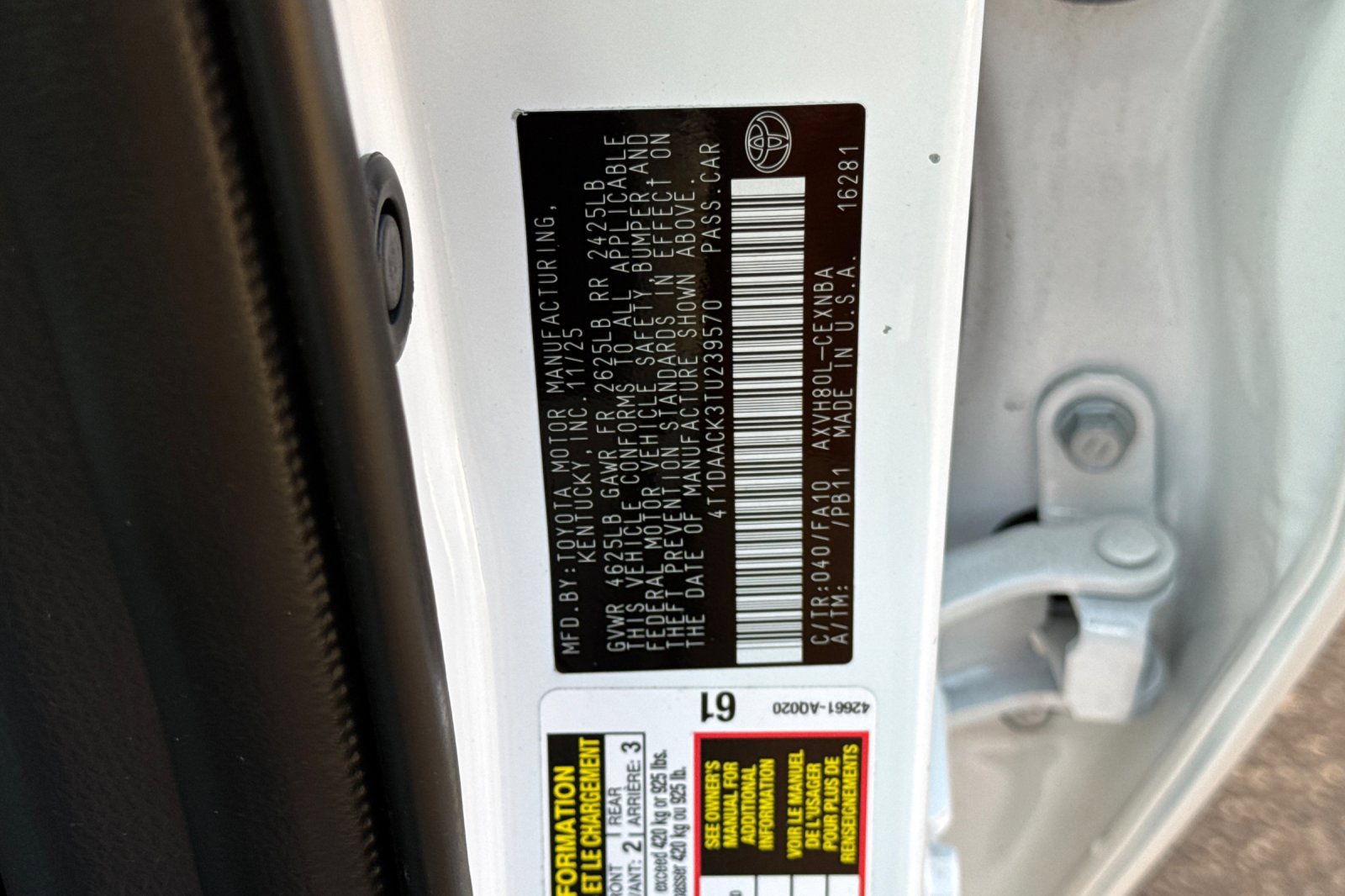 Used 2026 Toyota Camry LE w/ Convenience Package FWD image 28