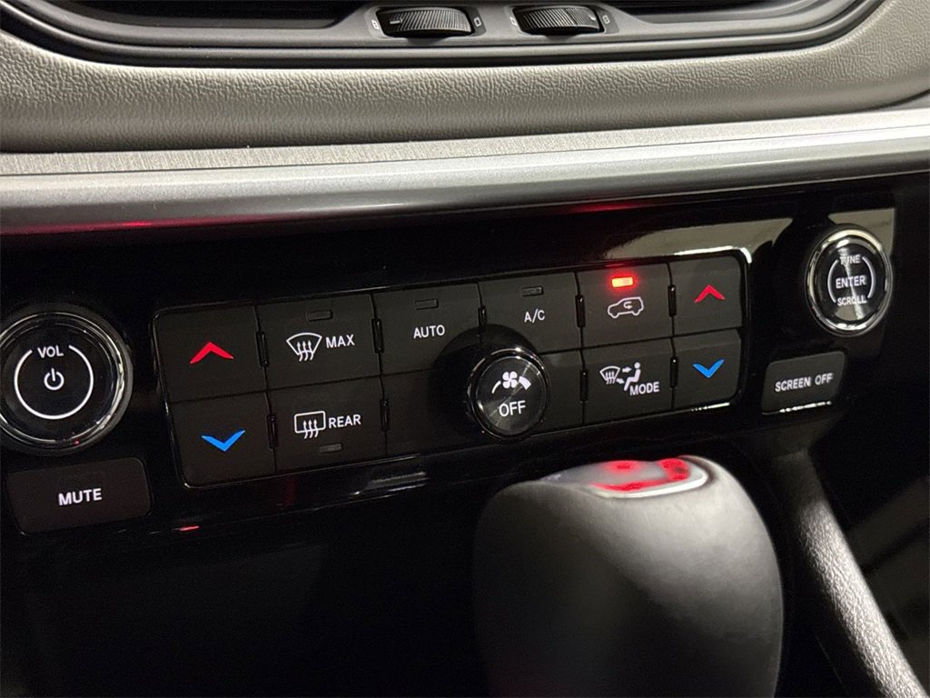 New 2026 Jeep Compass Limited image 16