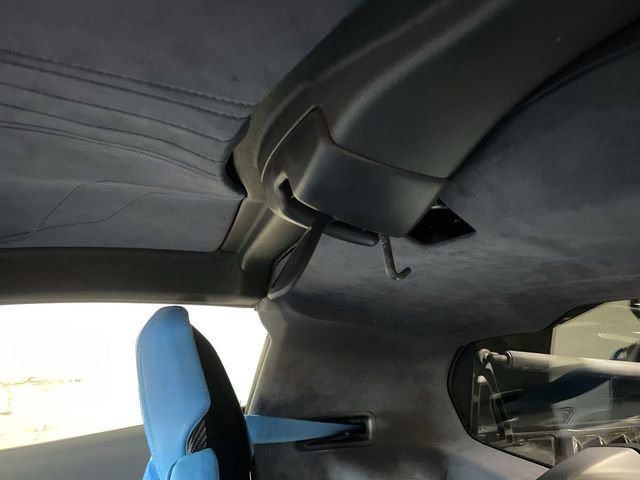 Used 2021 Chevrolet Corvette Stingray Premium Cpe w/ Z51 Performance Package image 23