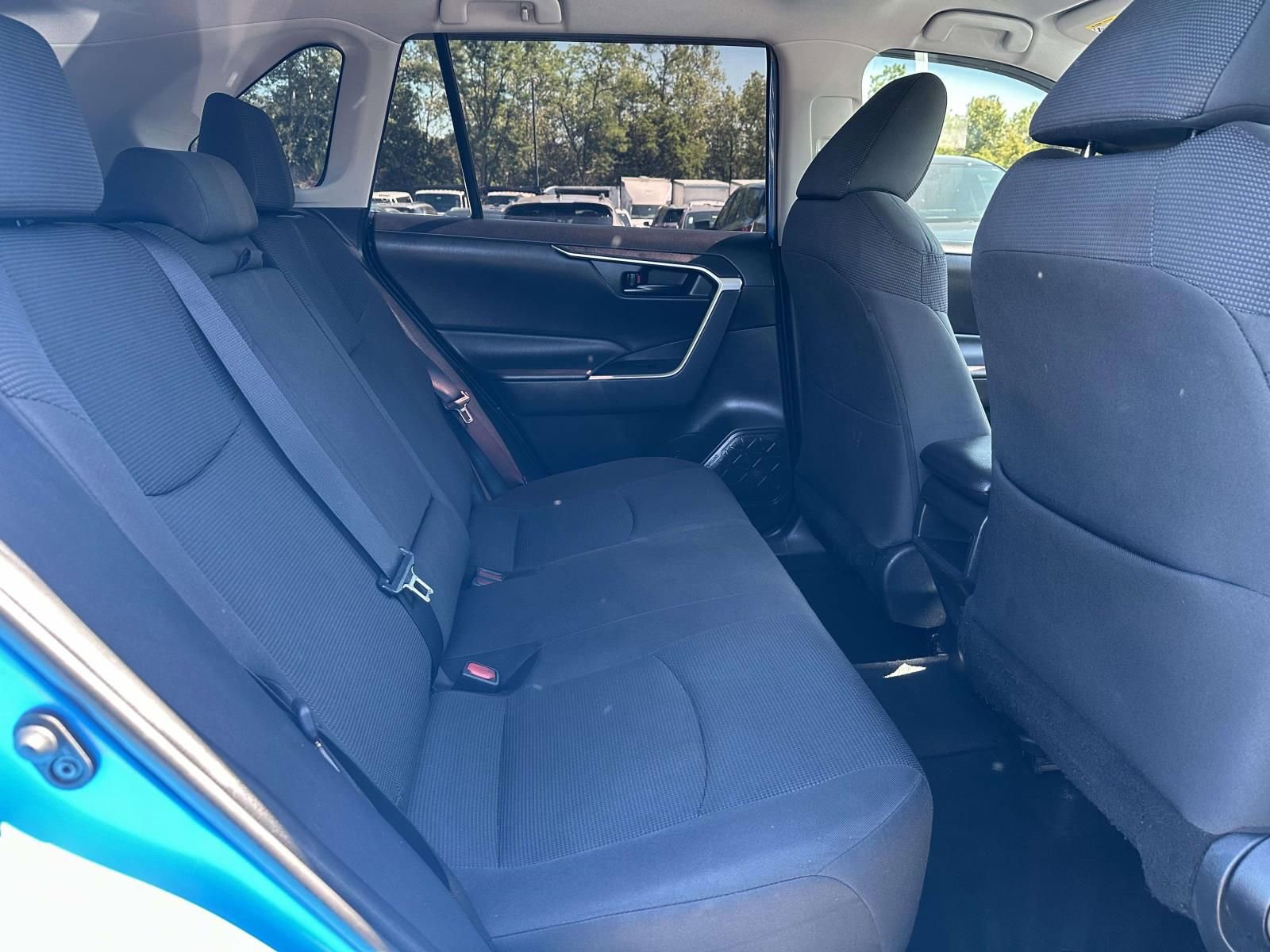Used 2020 Toyota RAV4 LE FWD image 25
