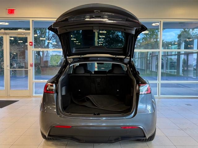 Used 2022 Tesla Model Y Performance AWD/4WD image 37