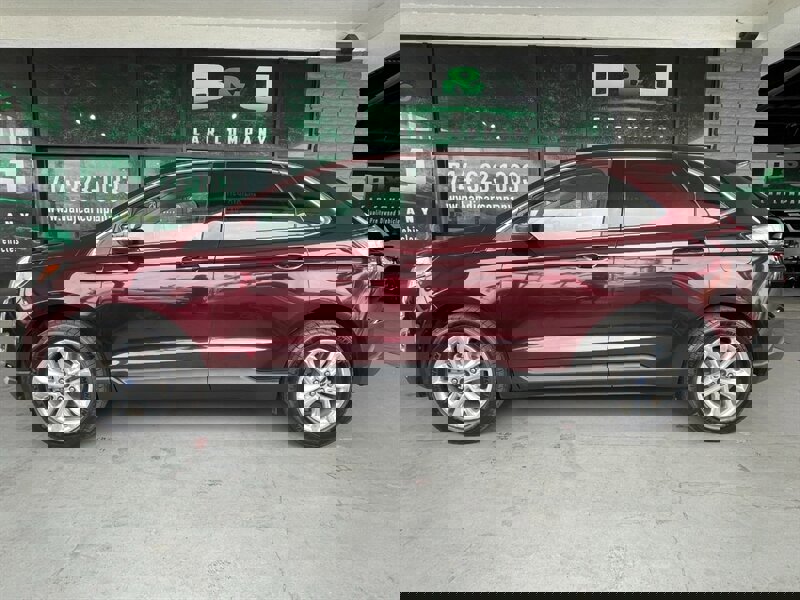 Used 2018 Ford Edge SEL w/ Equipment Group 201A image 4