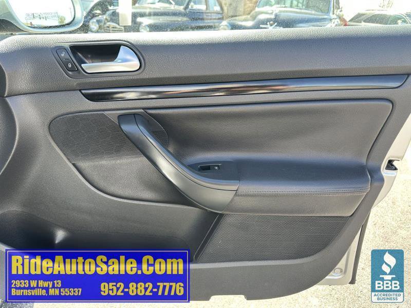 Used 2011 Volkswagen Jetta TDI FWD image 13