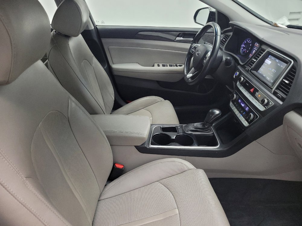 Used 2018 Hyundai Sonata Limited image 21